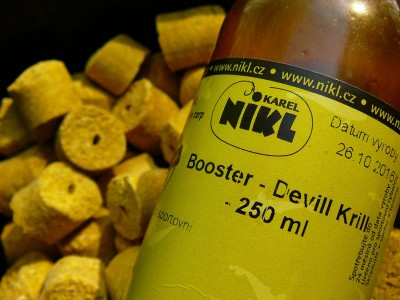 00147-mala1-pelety-prelite-boosterem-kn-devill-krill-v-kombinaci-s-pop-up-nastrahou-tvorily-neodolatelnou-kombinaci-nahled.jpg
